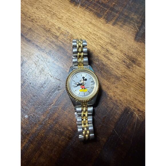 Vintage Lorus Disney Mickey Mouse Two-Tone Quartz Wristwatch V527-0420 Japan